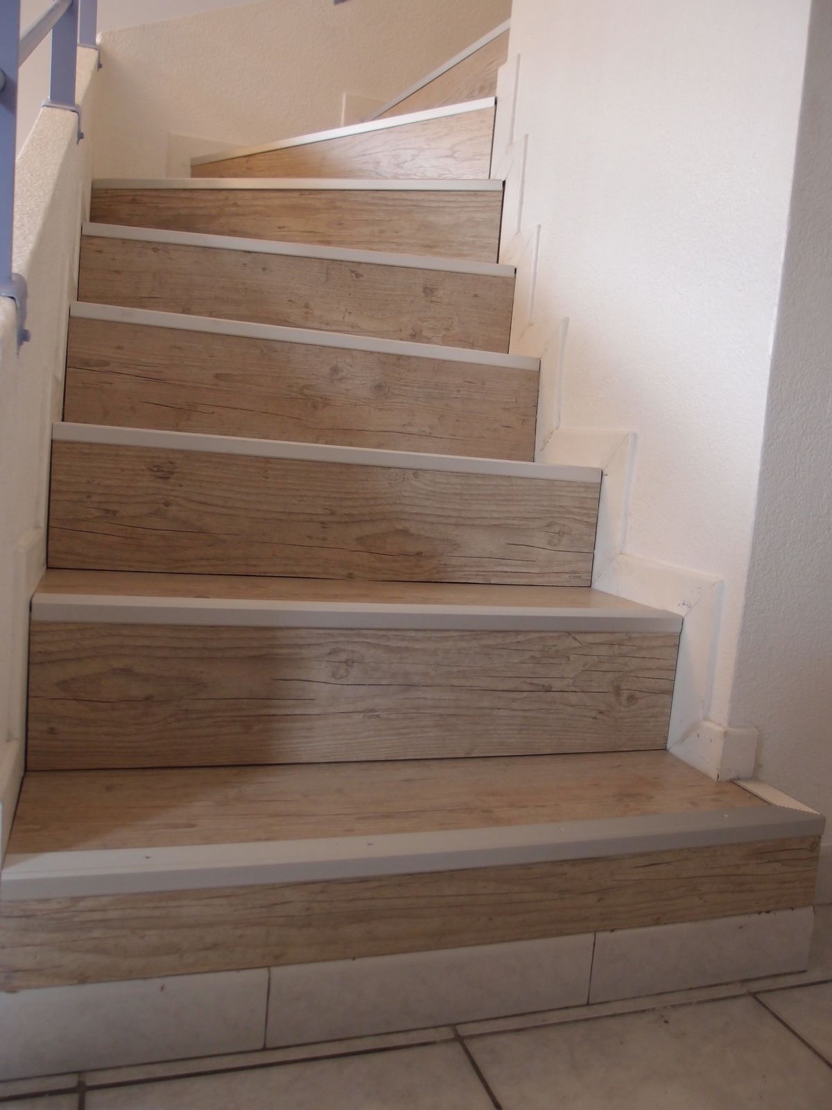 Poser du parquet flottant sur un escalier -  lesbricoleursdebutants.overblog.com