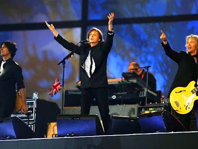 Paul McCartney cobró  una libra por cantar en la inauguración