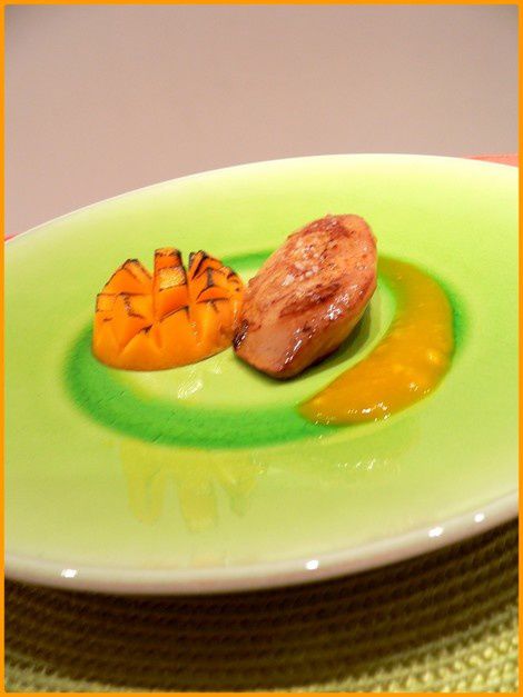 Foie gras chaud à la mangue