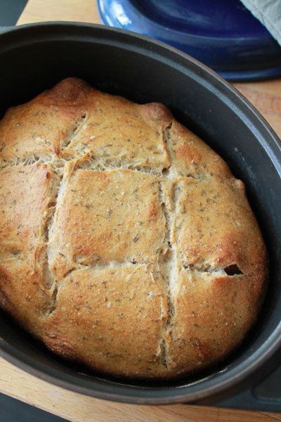 Pain demi-complet au thym de Willow façon Makanai