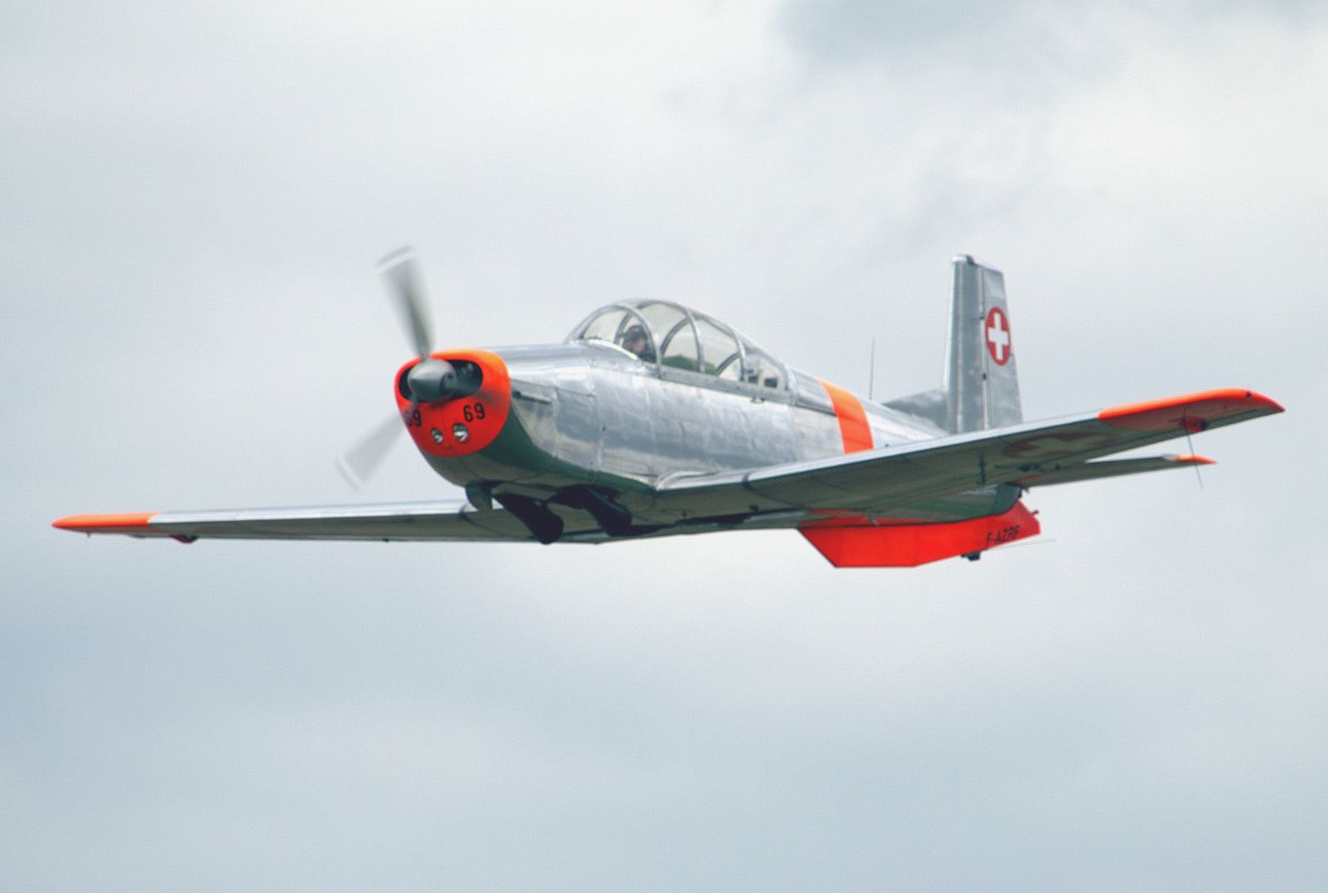 !!! Construction d'un Pilatus P3 2.50m tout bois !!! Ob_9da28385e21b848d0c309b83a909f5e0_f-azrf