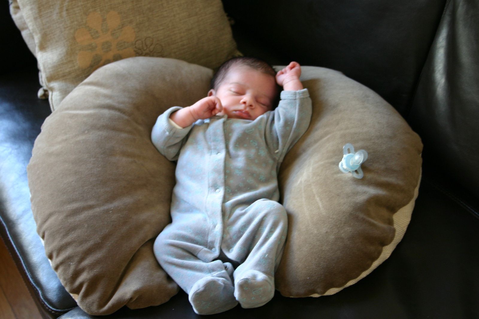 Bébé arrive #1: le kit de naissance indispensable - littleprinceleblog.com