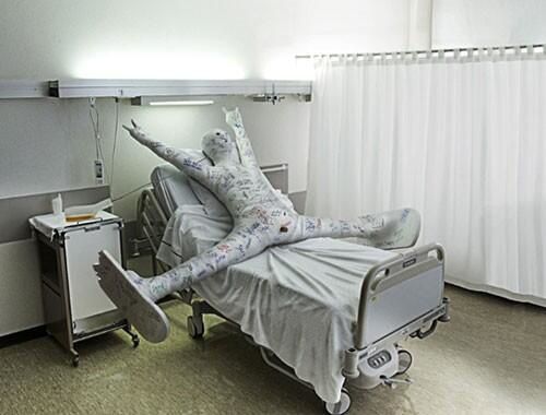 1ère photo de Schumacher sur son lit d'hôpital - Trololololol