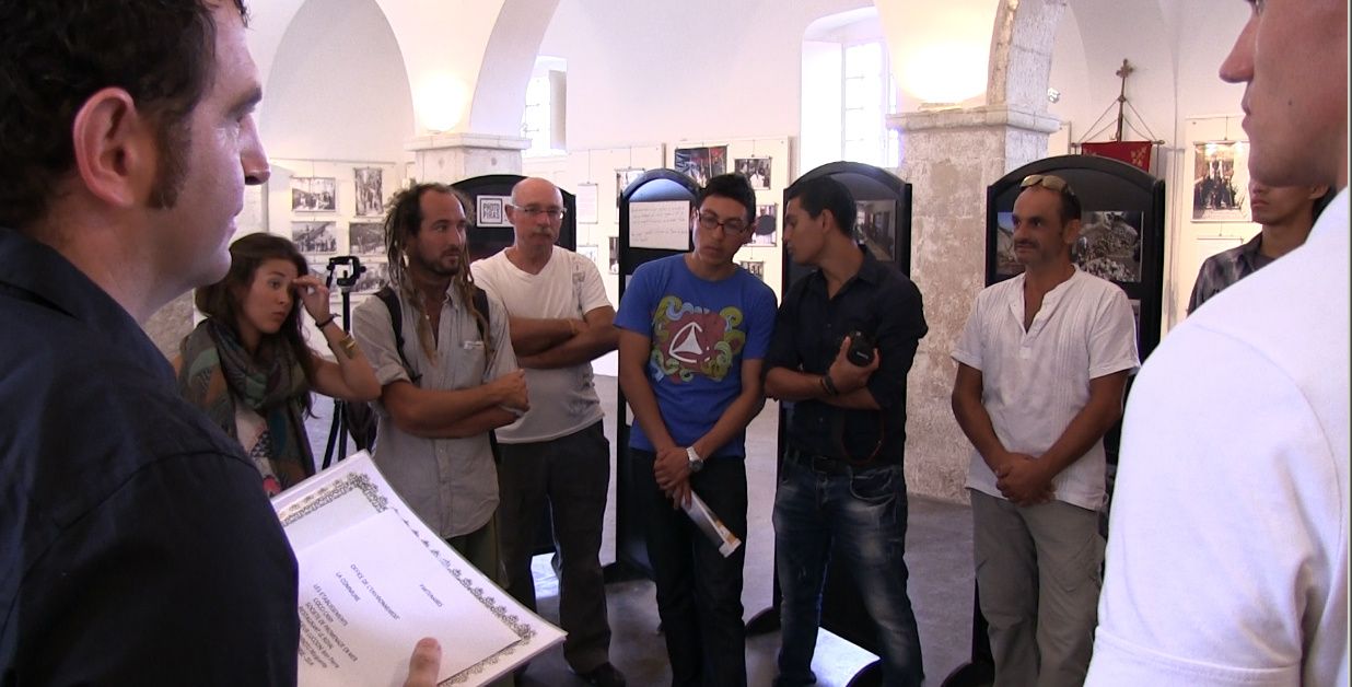 Reportage CorsicaTV.NET - Chantier international Jeunes bénévoles à Bonifaccio