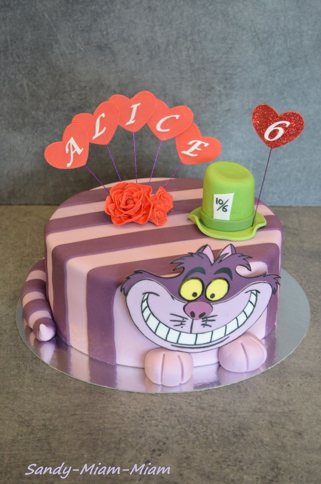Deco Gateau Alice Au Pays Des Merveilles Gâteau pâte à sucre Chat du Cheshire, Alice au Pays des Merveilles