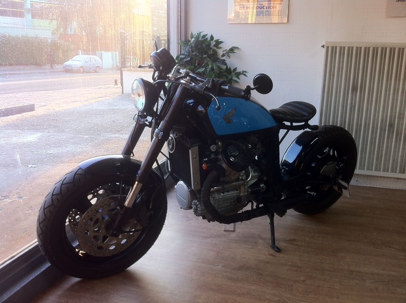 Vends Honda Gl500 Bobber Evolution Motocycle