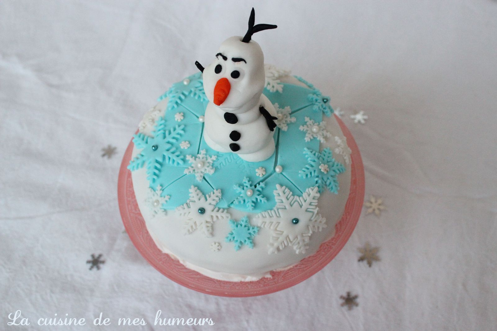 Gâteau de la reine des neiges : cake design facile - La cuisine de mes  humeurs!