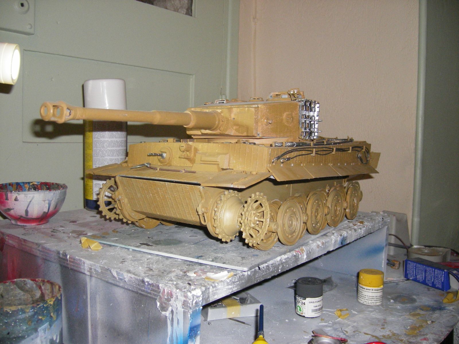 Je monte le char tigre 1 d hachette collection au 1/16 - jeremy1979.overblog.com