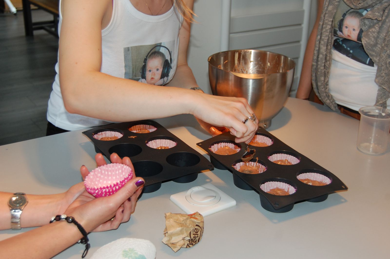 Préparation des cupcakes au chocolat