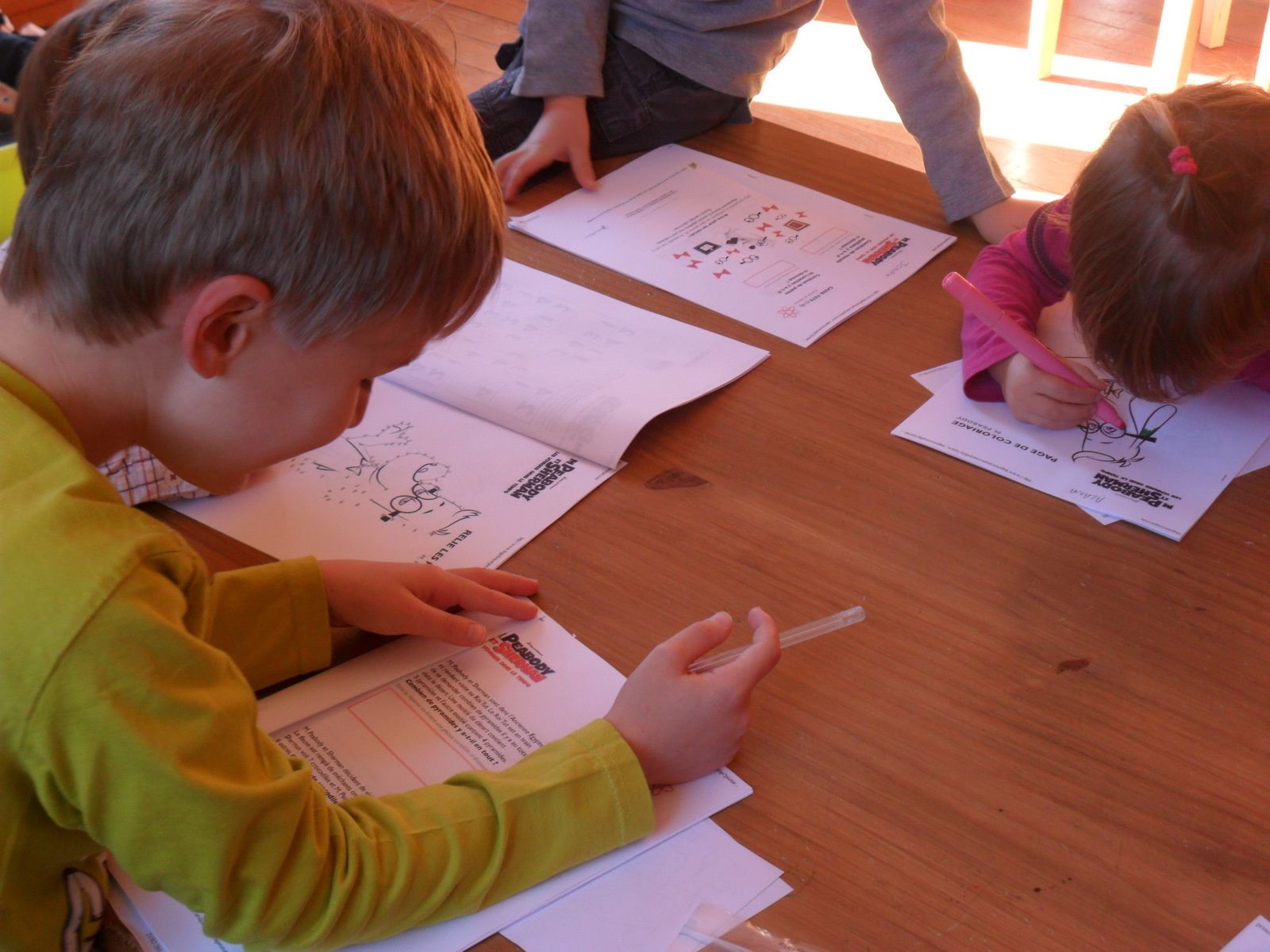 Les Ateliers de Cathy Coloriage M Peabody et Sherman sur Hugolescargot