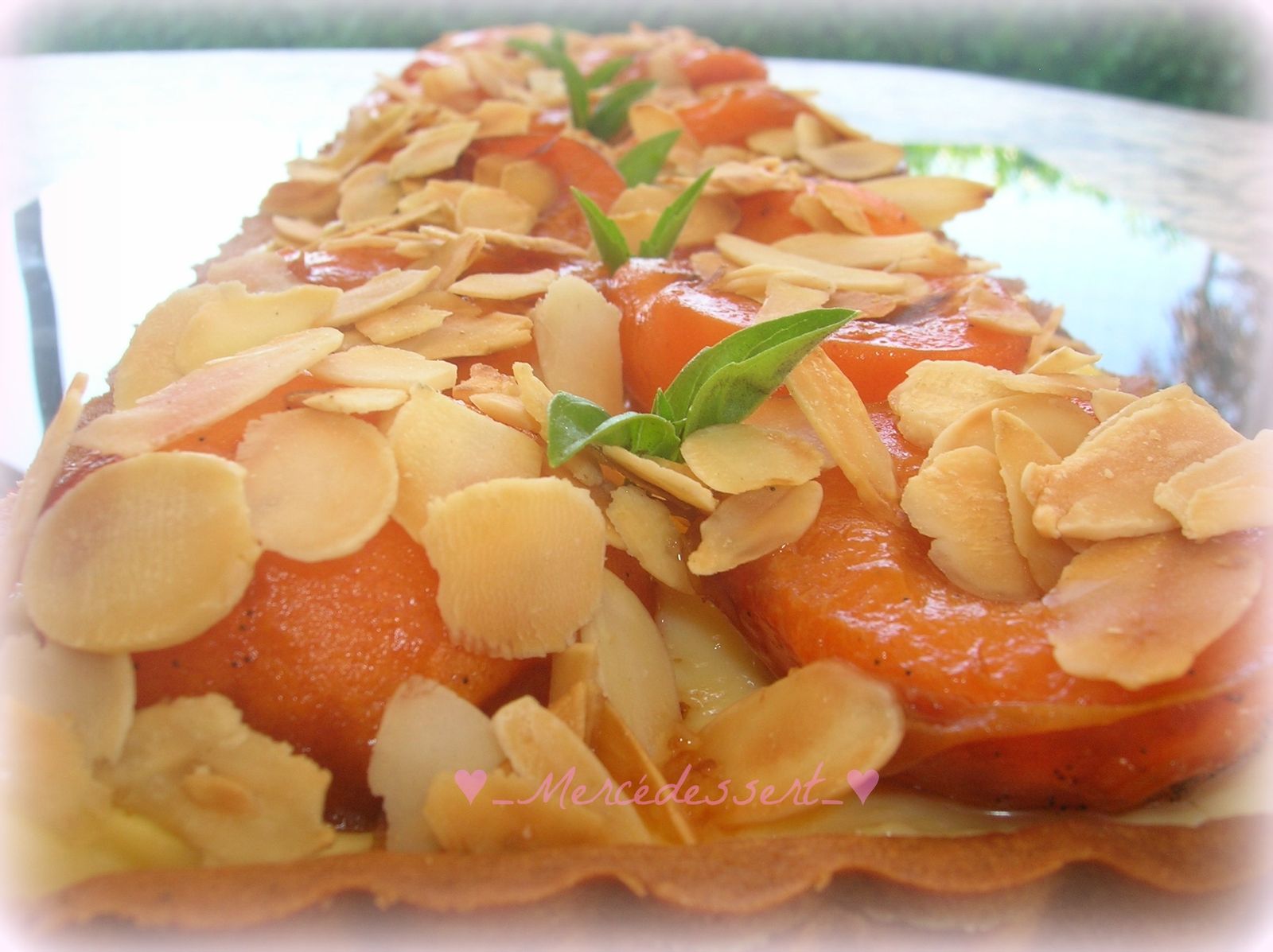 Tarte Abricot Poches A La Vanille Creme Patissiere Au Basilic