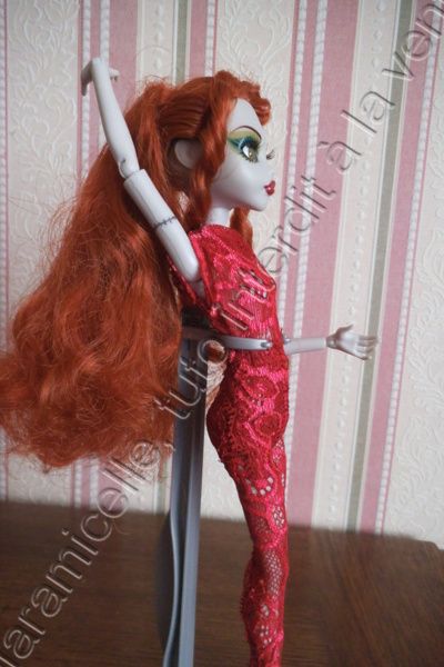 TENUE DE LARAMICELLE