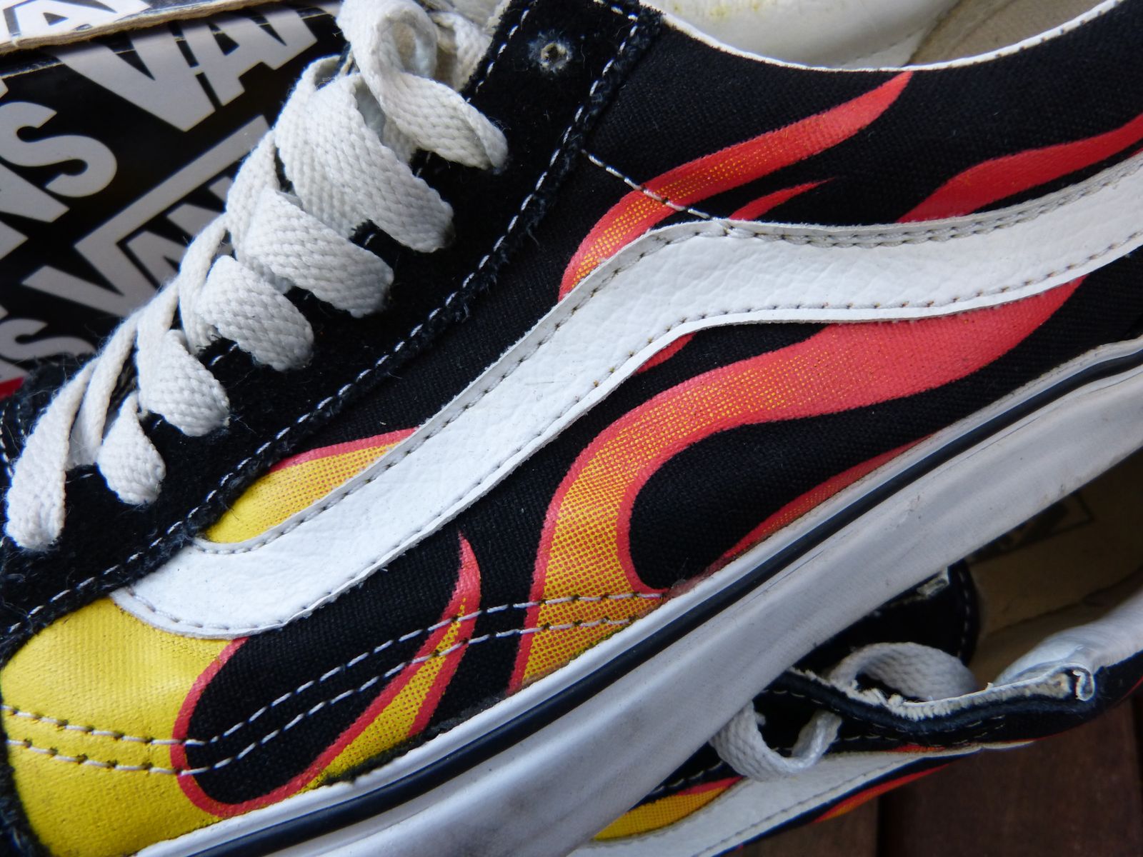 vans sb