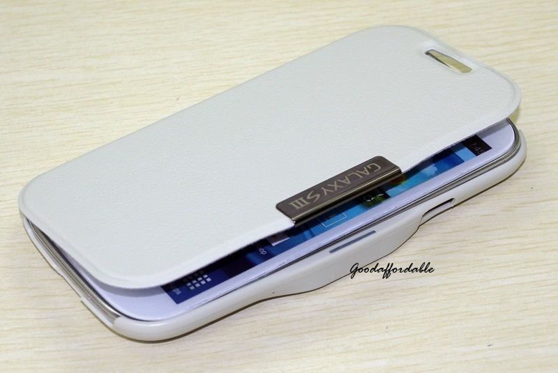 Housse blanche aimante en cuir pour Samsung Galaxy S3 à €12.50