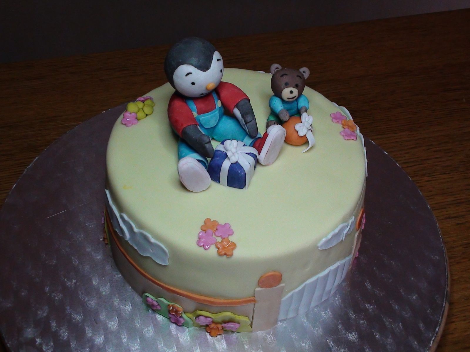 Gâteau anniversaire Tchoupi doudou