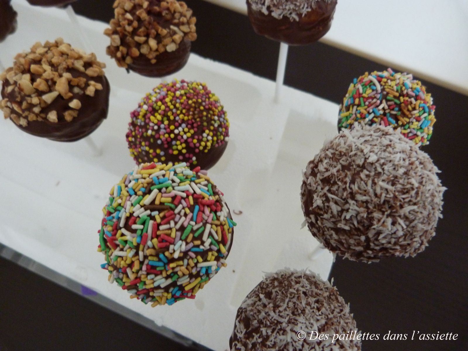 Cake pops à la vanille - Des paillettes dans l'assiette