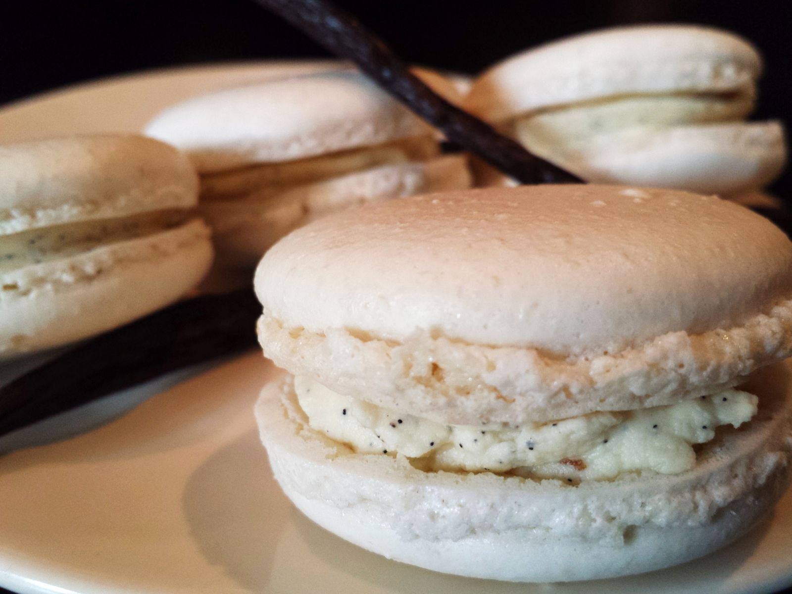 La ronde des macarons : ganache montée vanille - Acidulée comme moi