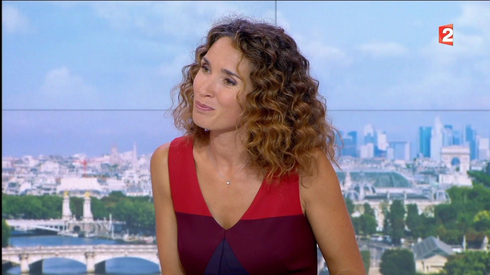 Marie Sophie Lacarrau En Maillot De Bain Marie-Sophie Lacarrau - 31 Août 2016 - La Galerie de Lucho