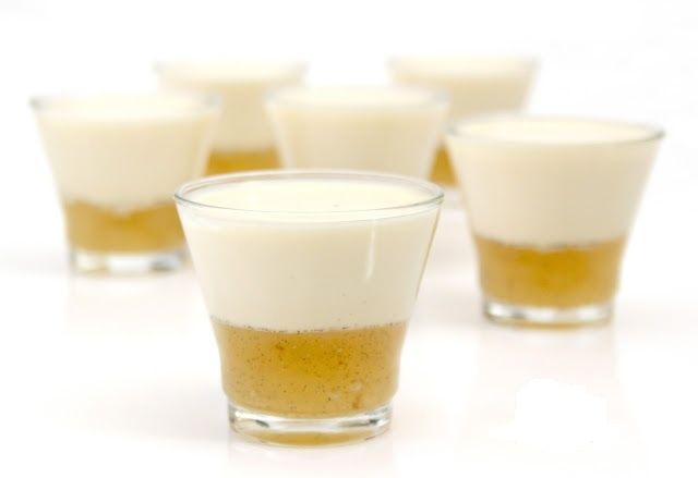 Panna Cotta aux Poires Vanillées
