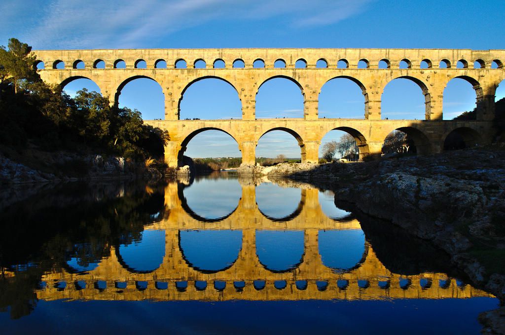 Le Pont du Gard. - histoire-geo-ensemble.overblog.com