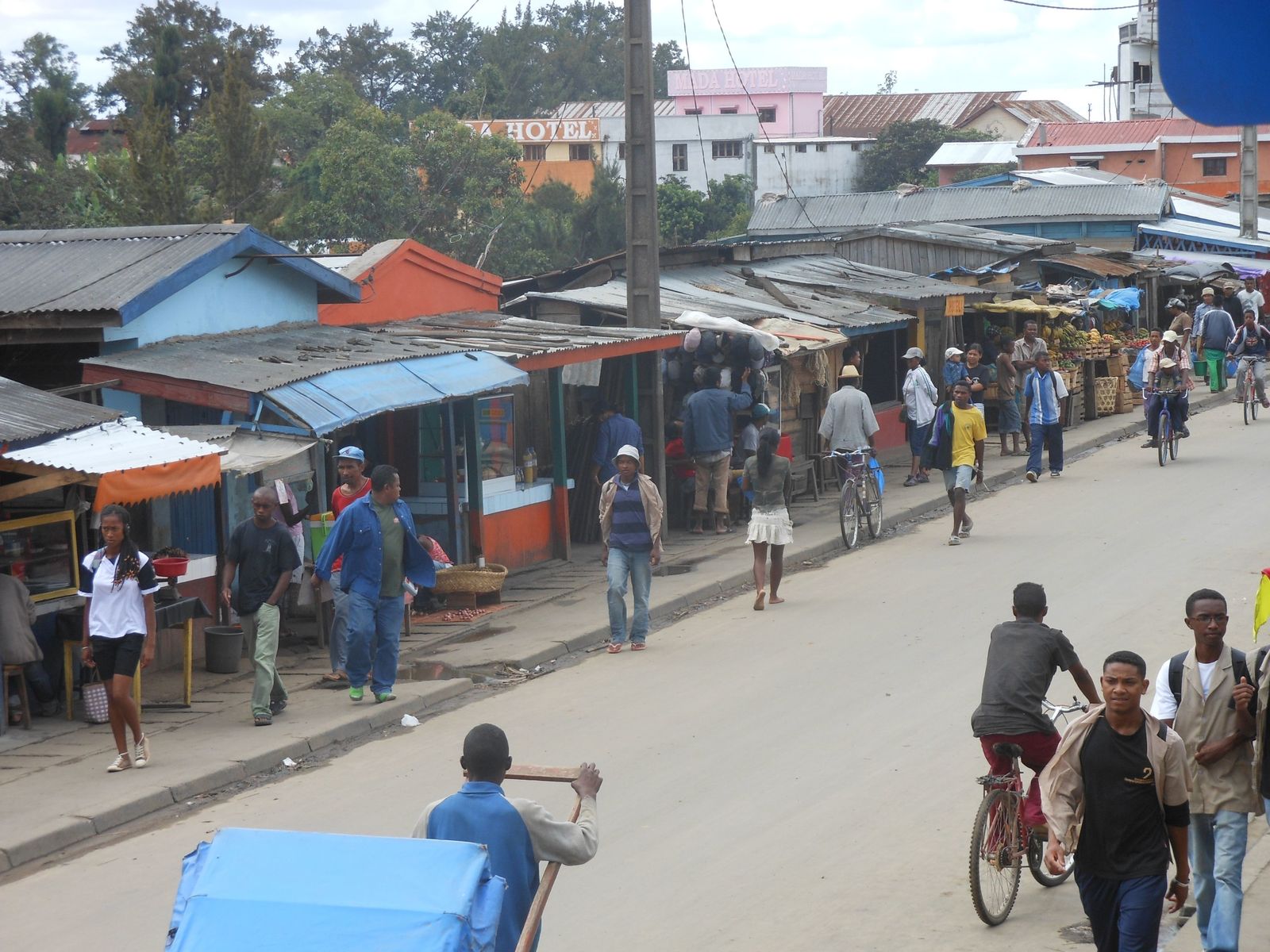 rencontre ambanja madagascar