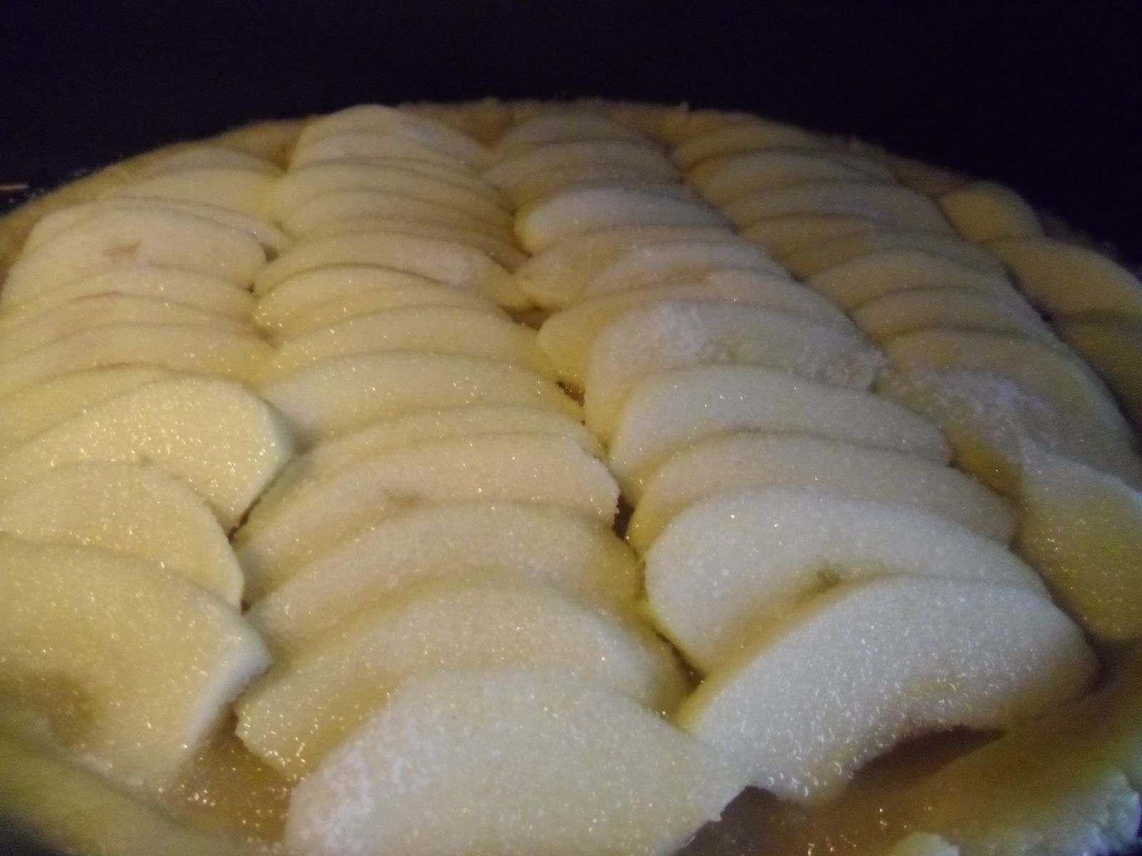 Préchauffez le four et faite cuir  la tarte au pomme 20 min à 180 c°