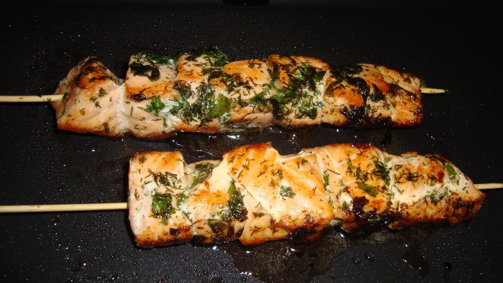 Brochette de saumon aux herbes - http://recettealgeriennebysaloua.over ...