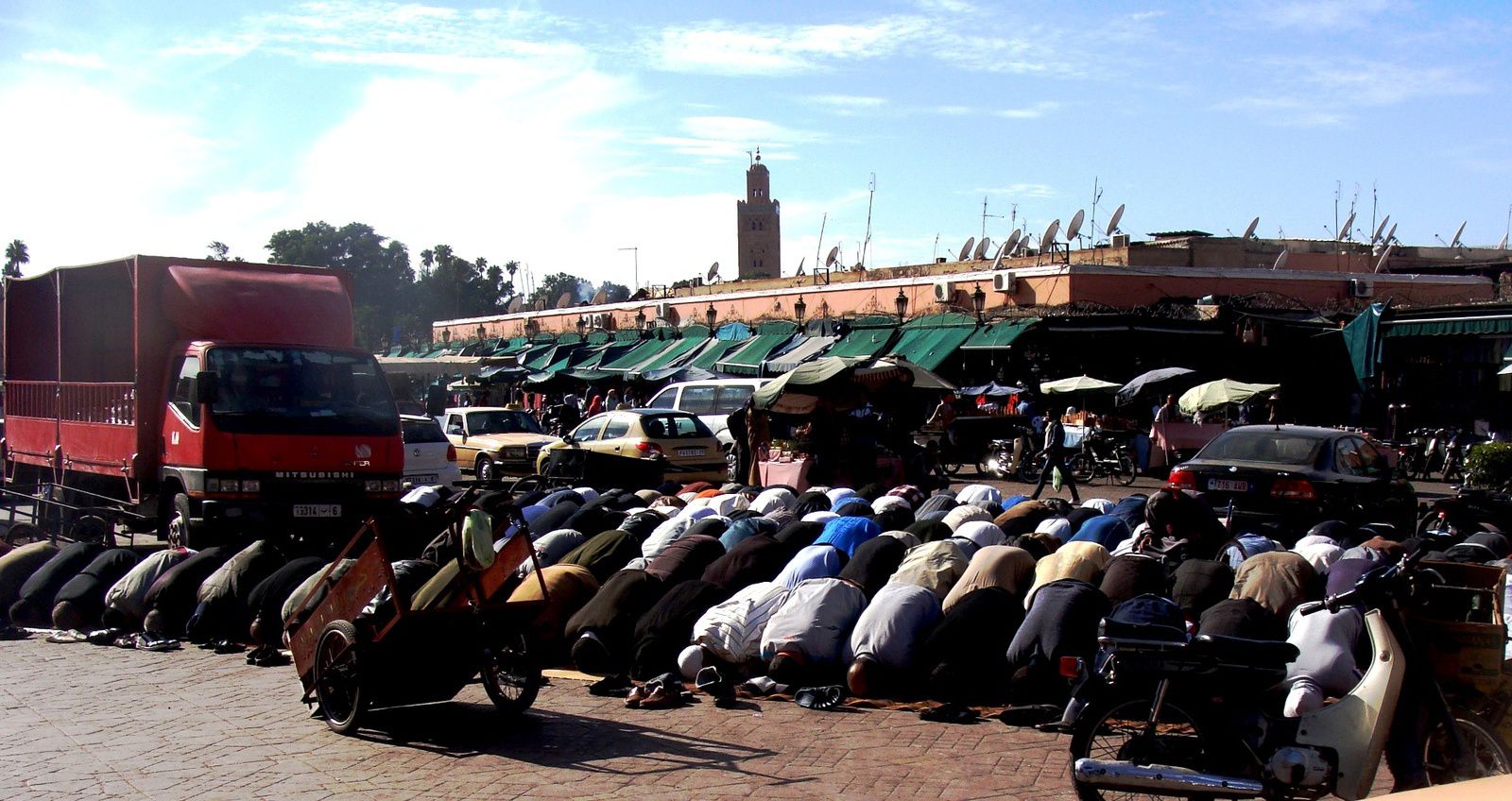 Décembre 2012 : prière sur la Place J'maa-elFna, Marrakech