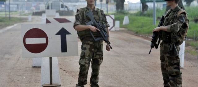 Lu pour vous : Soldats français en Centrafrique : «Rien à voir avec le Mali», assure Le Drian