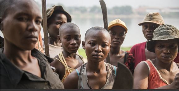 Repubblica Centrafricana: Bangui, le donne "amazzoni" difendere l'isola delle scimmie