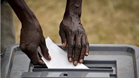 Centrafrique: élections législatives et présidentielle fixées au 27 décembre