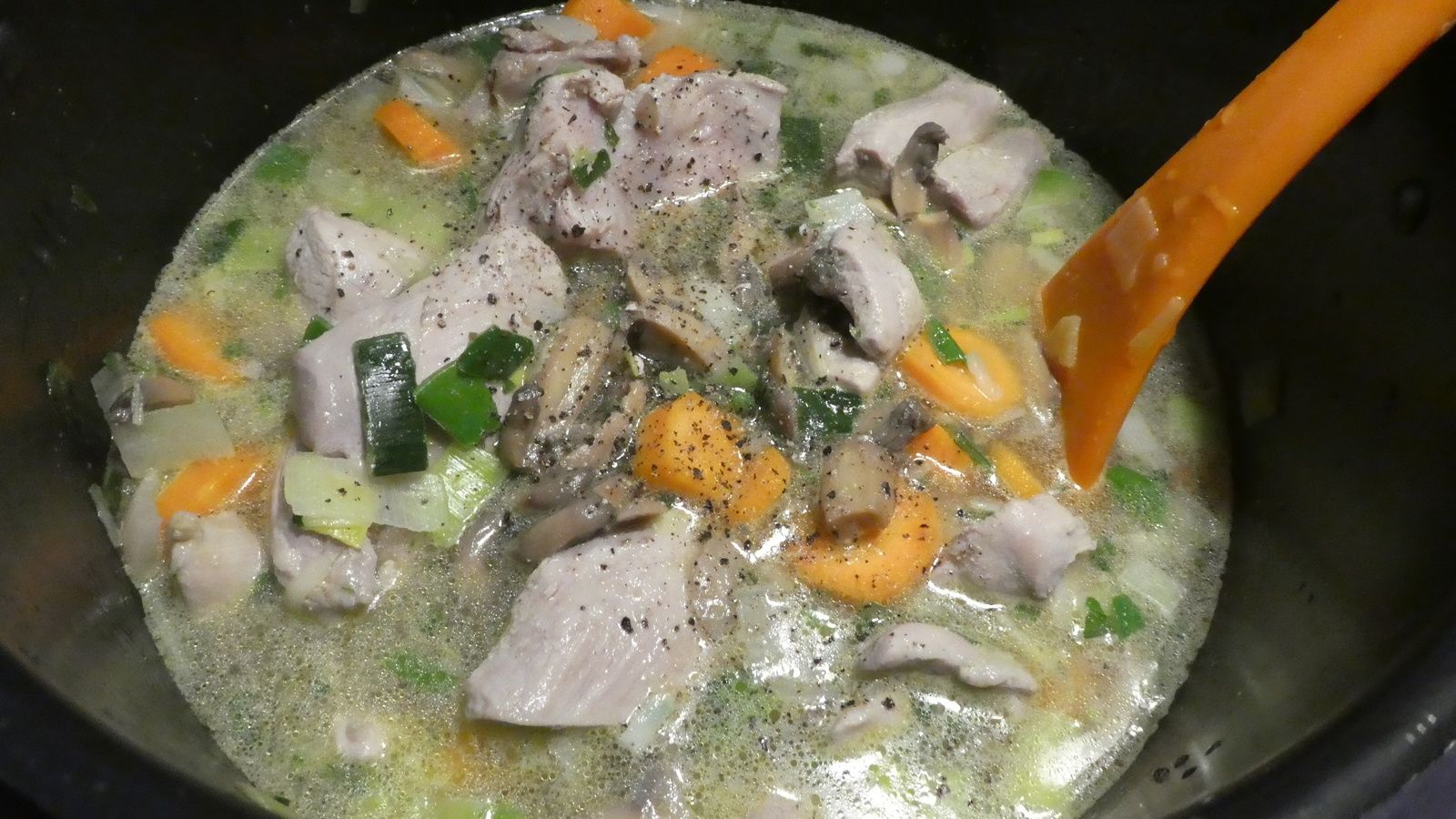 BLANQUETTE DE VOLAILLE ! au cookeo Chez Vikki