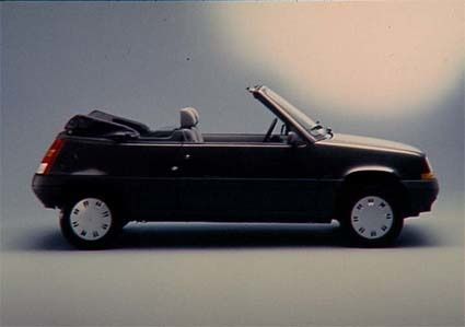 Gros plan: la Super 5 cabriolet EBS Passion Autos