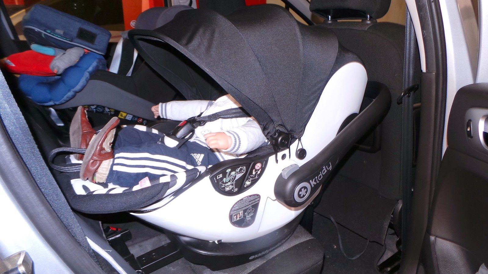 siège auto axissfix bebe confort