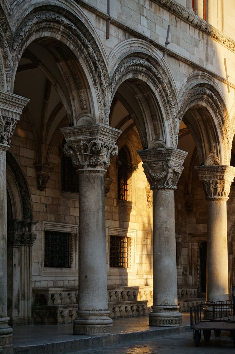 arcades du palais Sponza arcades du palais Sponza