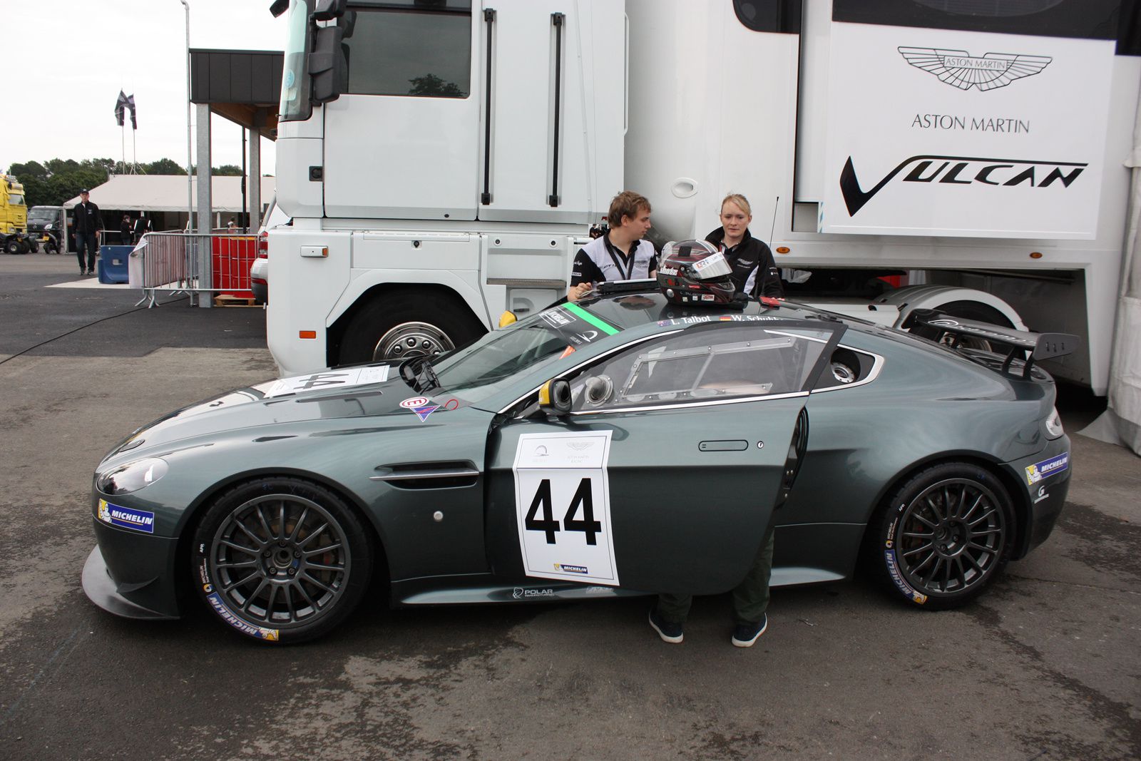 Aston Martin Racing Le Mans Festival - Le Reportage