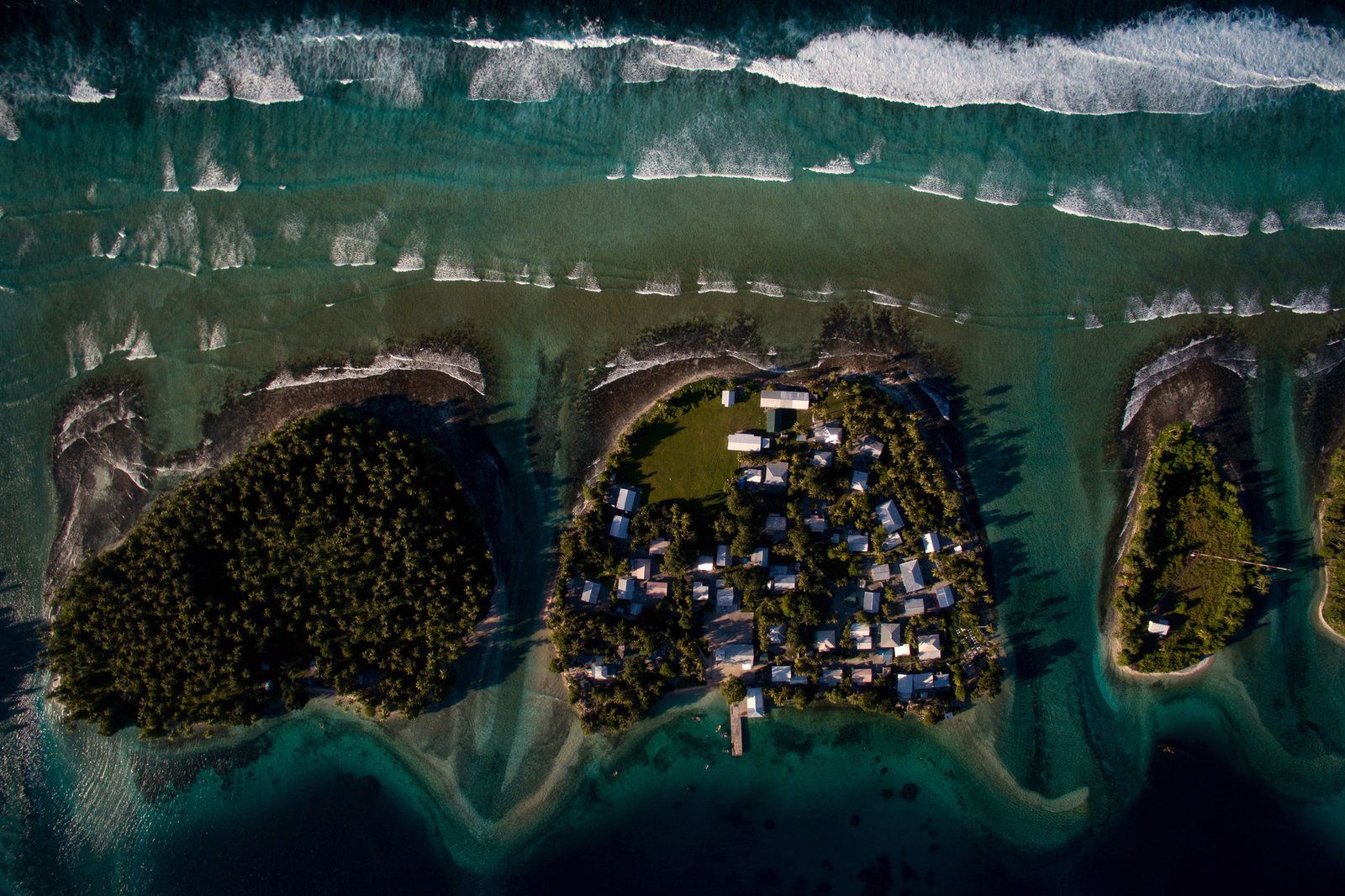 L'îlot de Ejit, aux îles Marshall, sous la menace de la montée des eaux (Josh Haner/The New York Times)