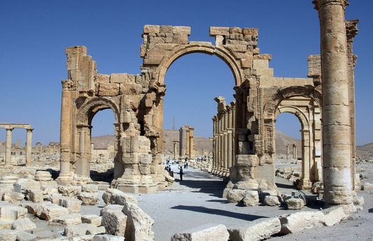 L'arc de Palmyre (photographié en juin 2010. AFP) a été détruit par l'Etat islamique