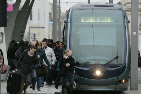 rencontre tram bordeaux