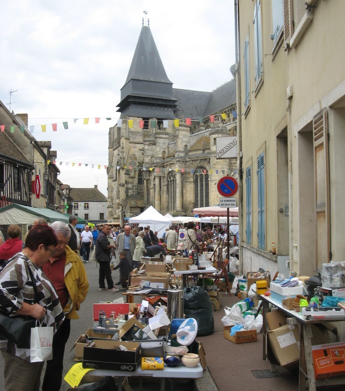 SAMEDI C'EST LA ST DENIS A DREUX DREUX PAR PIERLOUIM