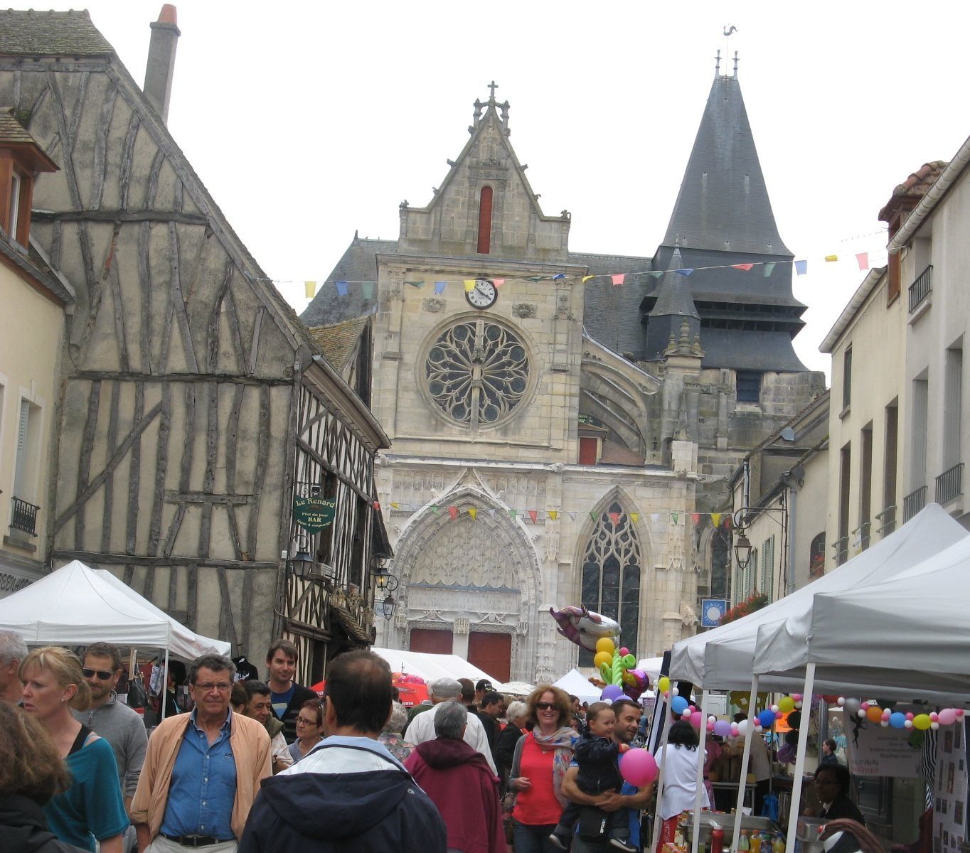 SAMEDI C'EST LA ST DENIS A DREUX DREUX PAR PIERLOUIM