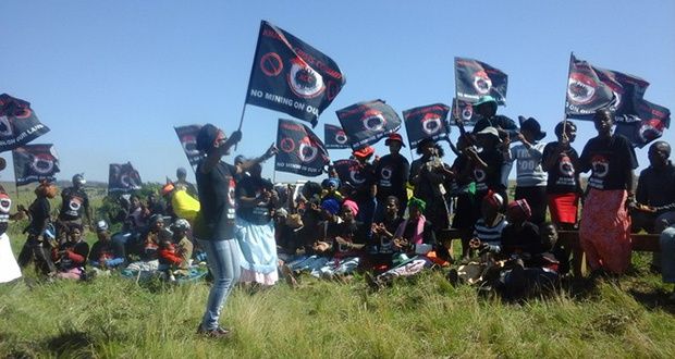 Sud-Afriko : polemiko post la murdo de defendanto de naturmedio