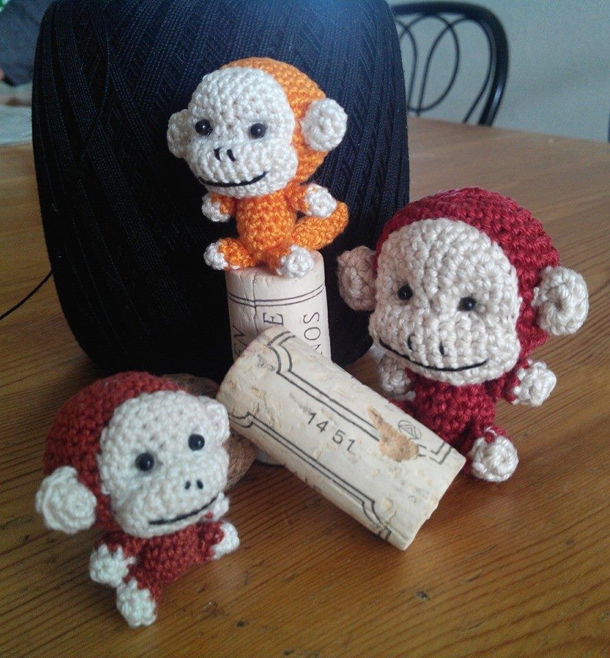 mini ouistitis au crochet