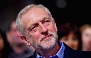 Il leader del lavoro Jeremy Corbyn ha detto che le elezioni