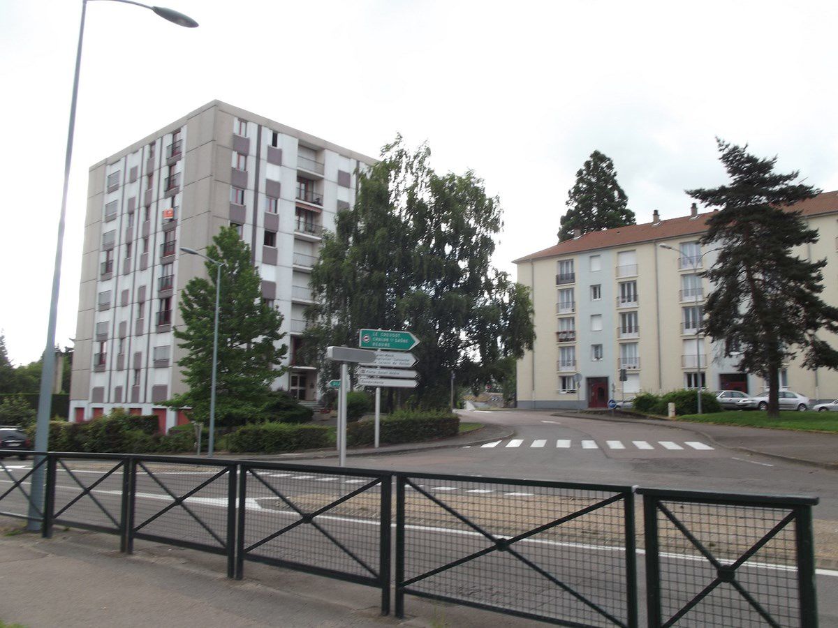 Avenue de la République - 71400 Autun. ¤¤¤ Quartier Saint-Jean ¤¤¤