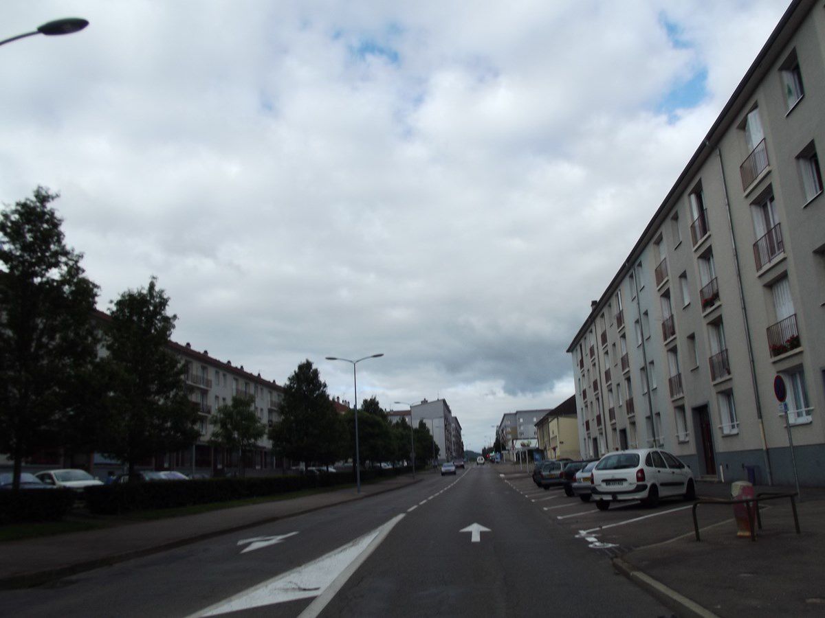 Avenue de la République - 71400 Autun. ¤¤¤ Quartier Saint-Jean ¤¤¤