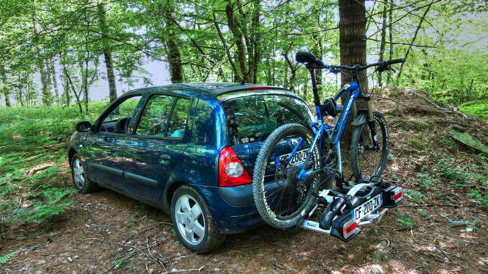 France bivouac et tourisme :: Clio Camping car. Elle a tout d'une grande ;)