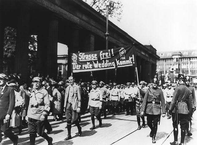 Défilé du Front rouge à Berlin