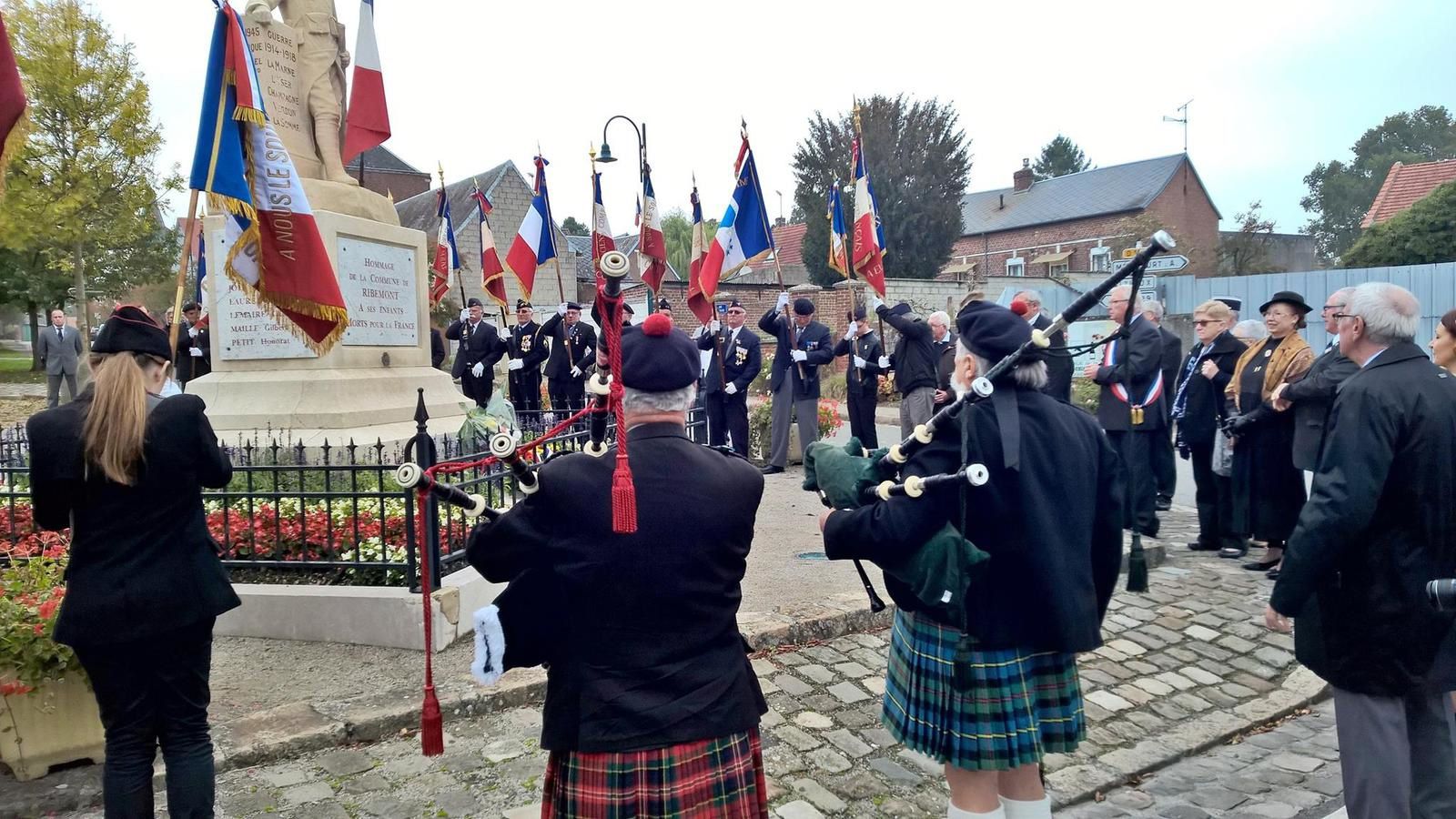 Journée des porte drapeaux à Ribemont sur Ancre