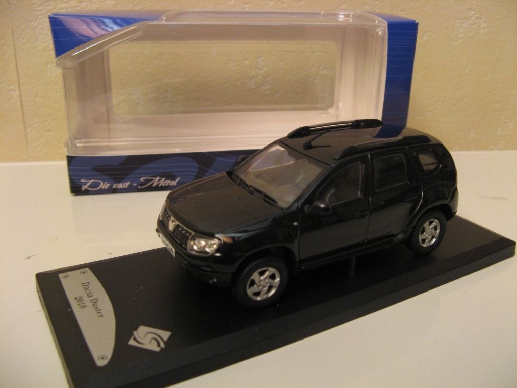 dacia duster miniature solido